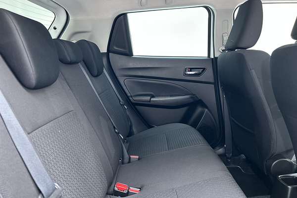 2023 Suzuki Swift GLX Turbo AZ Series II thumb-11