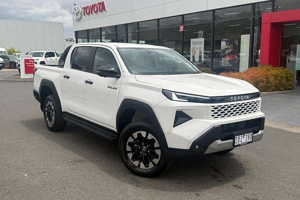 2026 Toyota Hilux SR5 GUN226R 4X4
