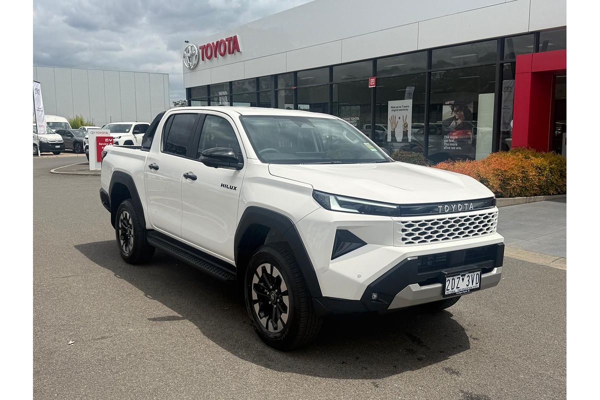 2026 Toyota Hilux SR5 GUN226R 4X4