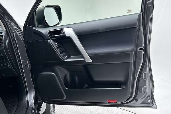 2015 Toyota Landcruiser Prado GXL GDJ150R thumb-18