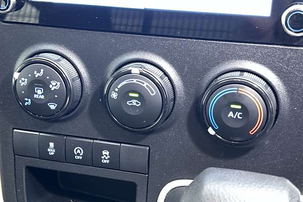 2021 Toyota Hiace GDH300R LWB thumb-16