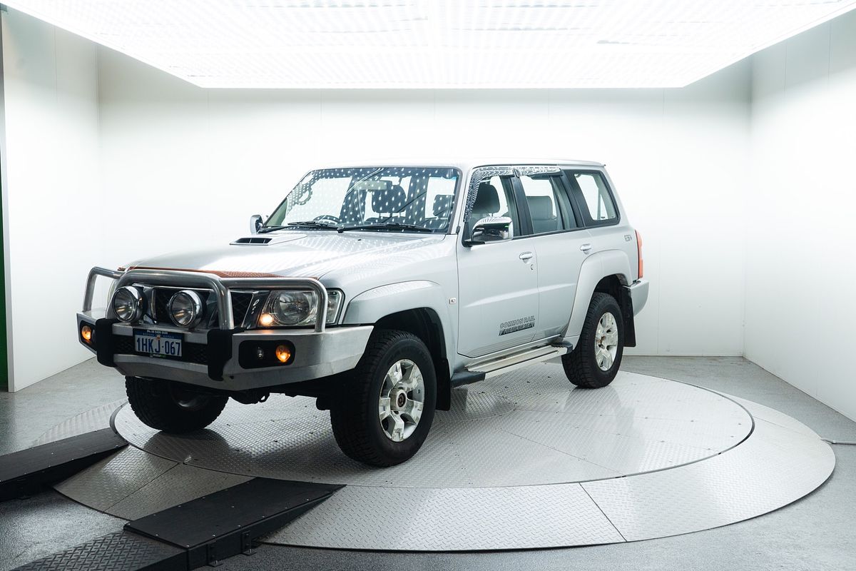2013 Nissan Patrol ST Y61