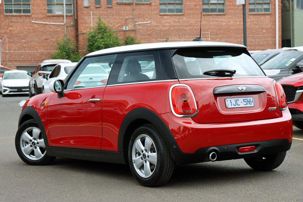 2017 MINI Hatch Cooper F56