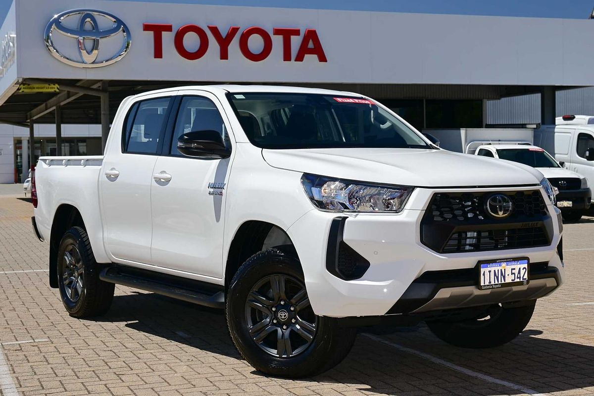 2025 Toyota Hilux SR GUN126R 4X4