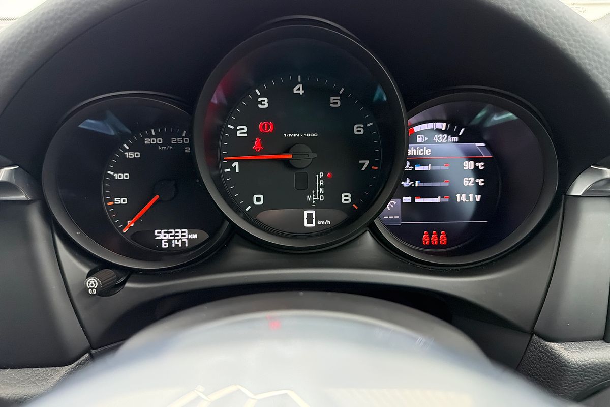 2021 Porsche Macan 95B