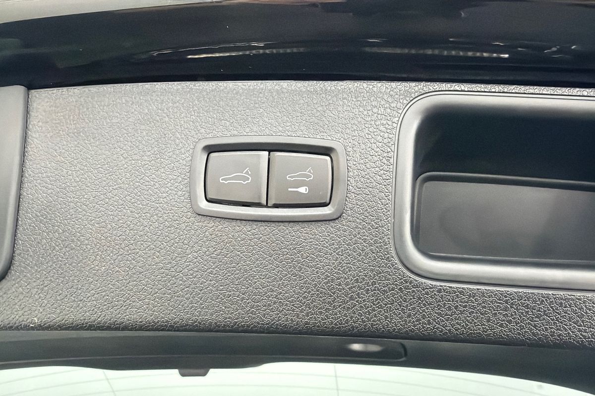 2021 Porsche Macan 95B