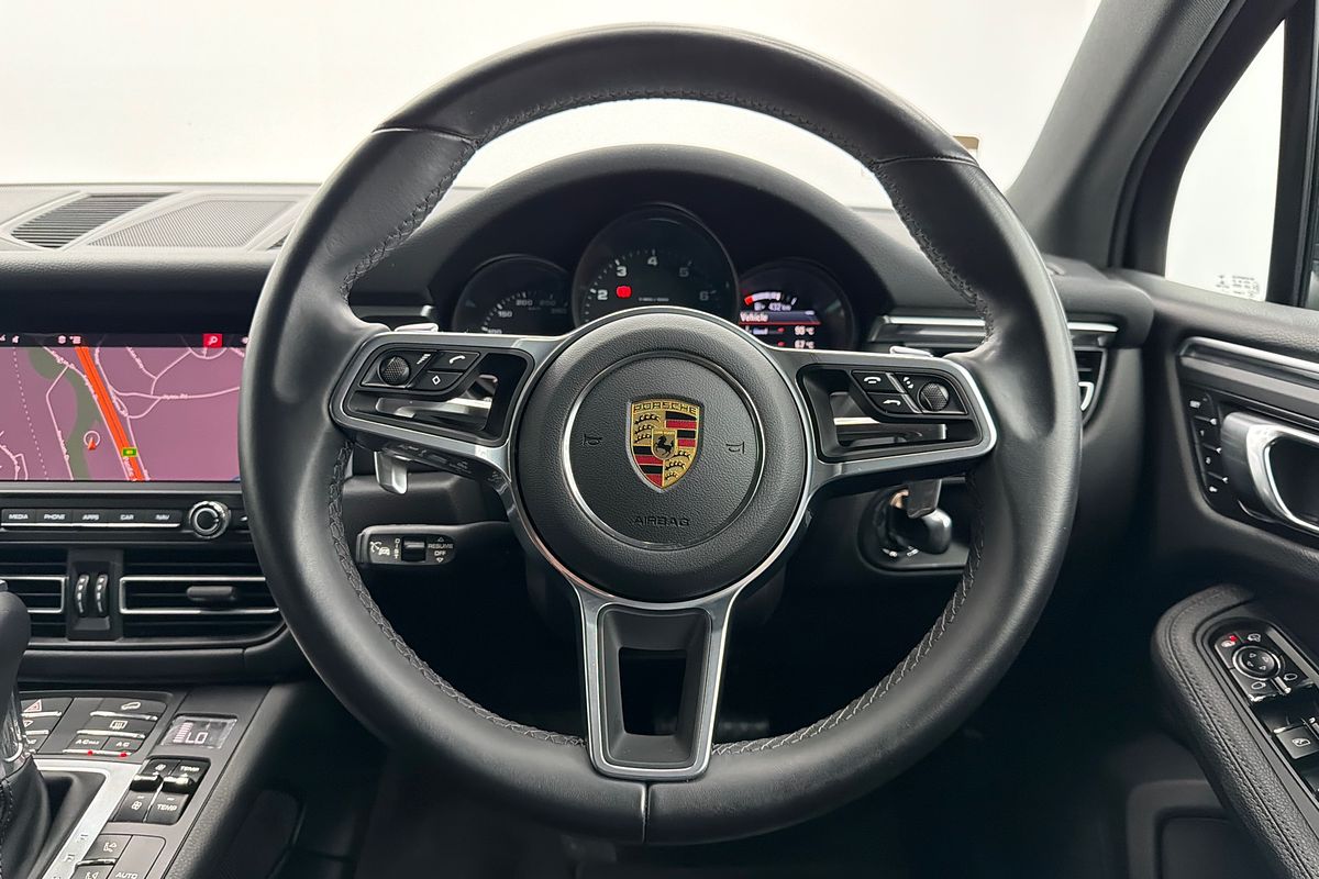 2021 Porsche Macan 95B