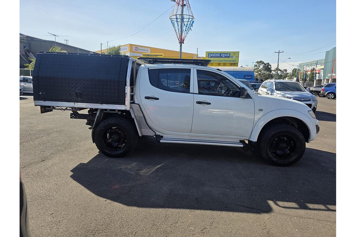 2014 Mitsubishi Triton GLX MN 4X4