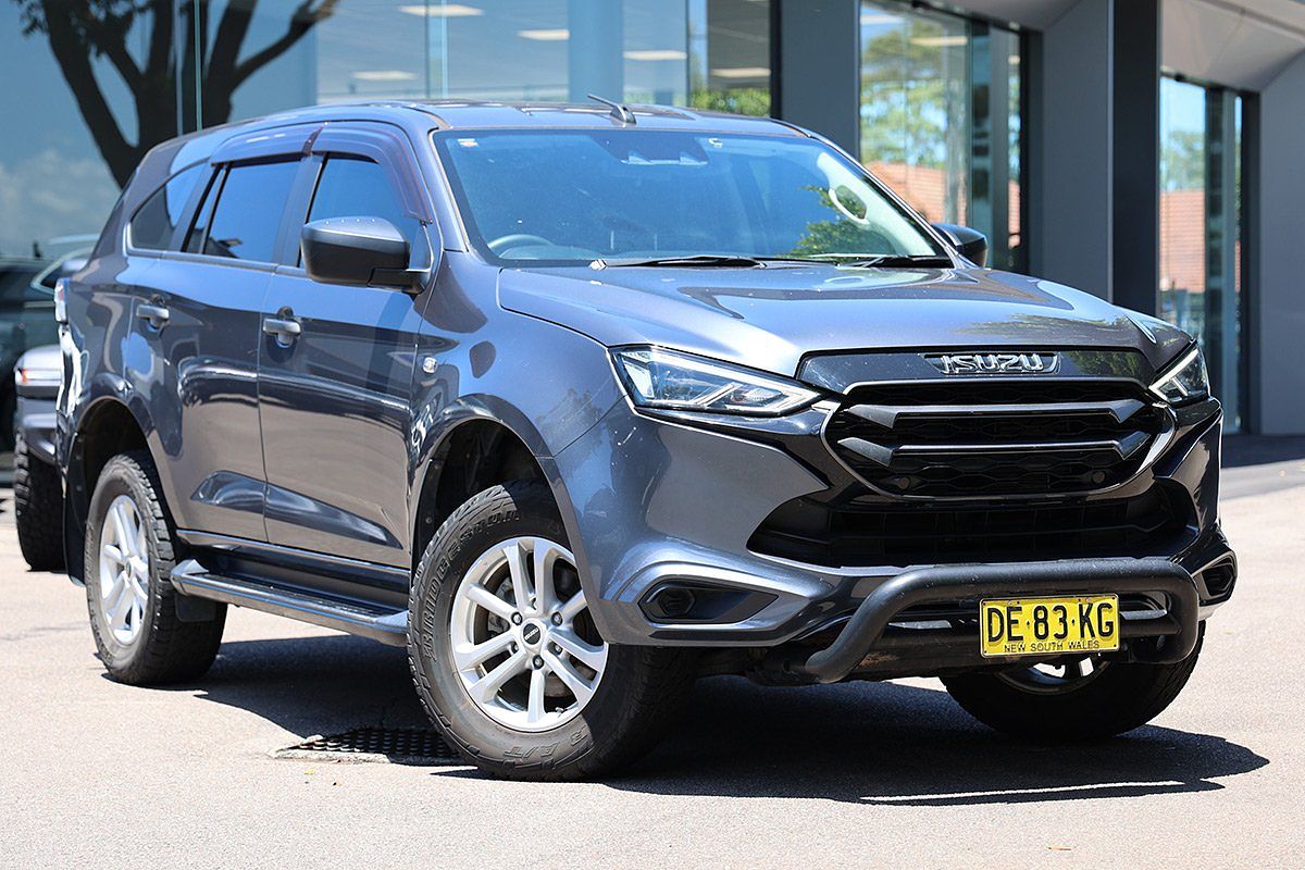 2022 Isuzu MU-X LS-M