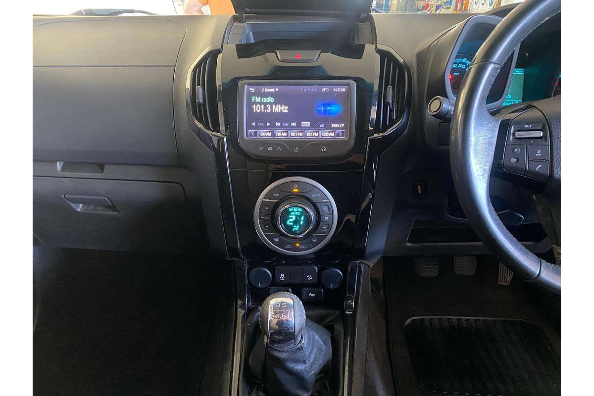 COLORADO RG MY16 Z71 (4x4) 2.8L DT4 DIESEL TURBO F/INJ 6 SP MANUAL CREW CAB P/UP 