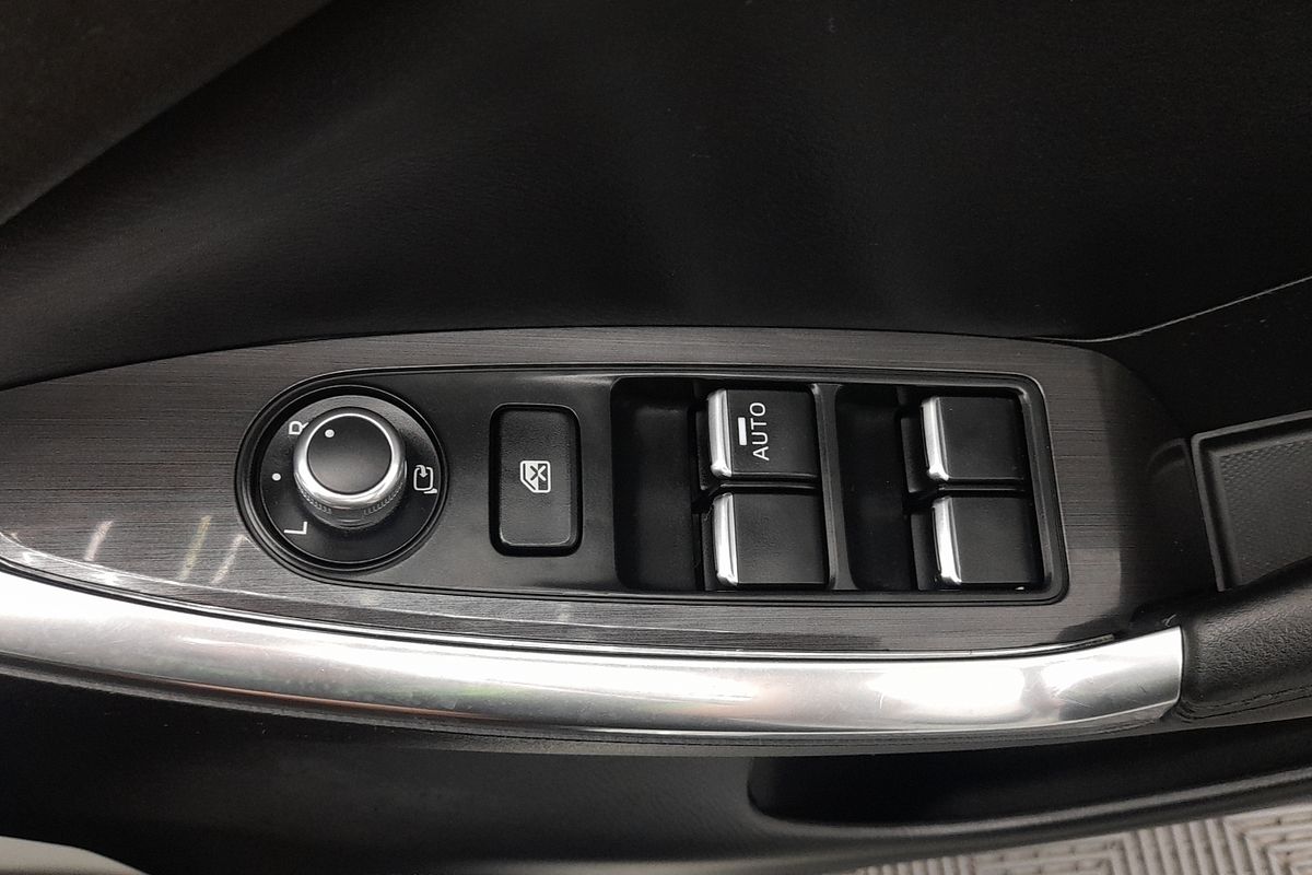 2015 Mazda CX-5 Grand Touring KE Series 2