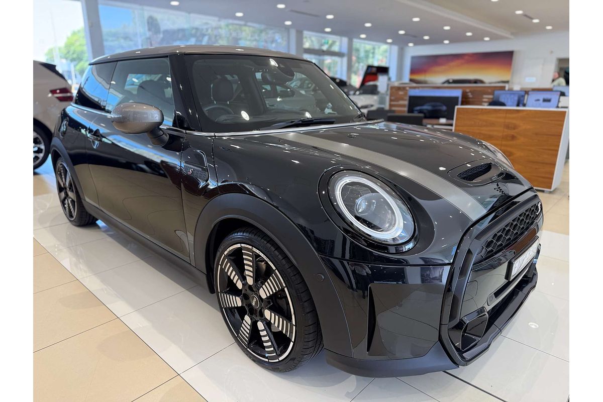 2023 MINI Hatch Cooper S MINI Yours F56 LCI-2
