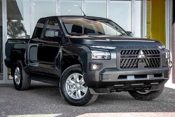 2025 Mitsubishi Triton GLX+ MV 4X4