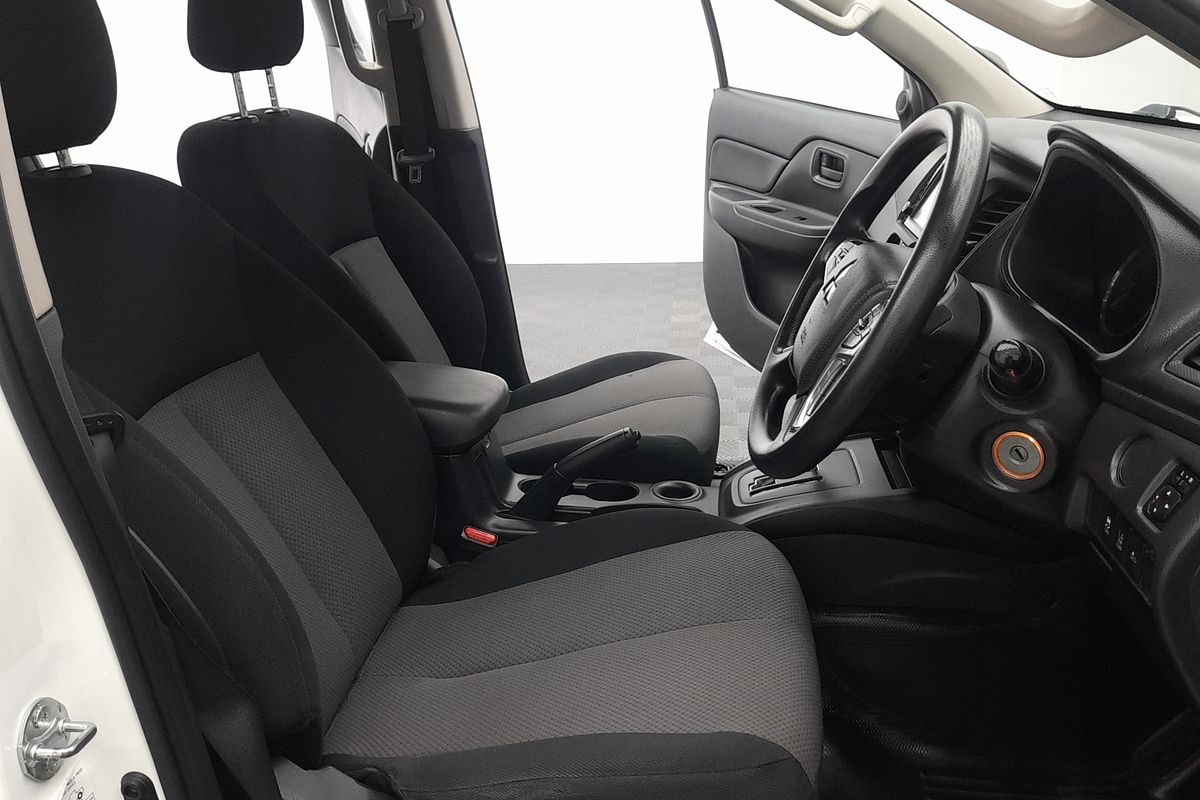 2022 Mitsubishi Triton GLX MR Rear Wheel Drive