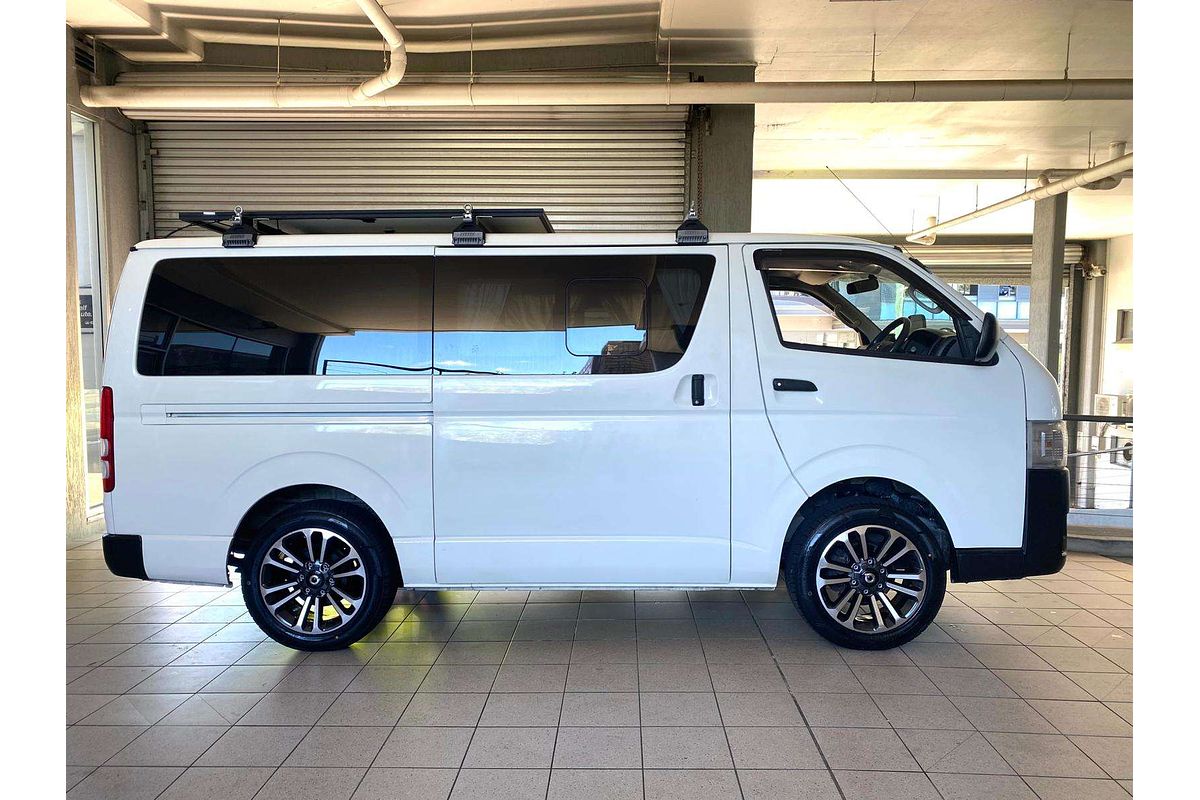 HIACE GDH300R LWB 3.0L DT4 TURBO CDI 6 SP AUTO SEQUENTIAL 5D VAN 