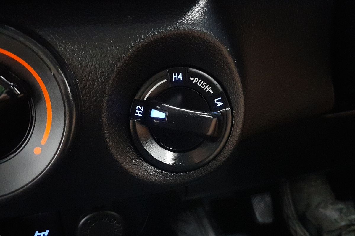 2020 Toyota Hilux SR GUN126R 4X4