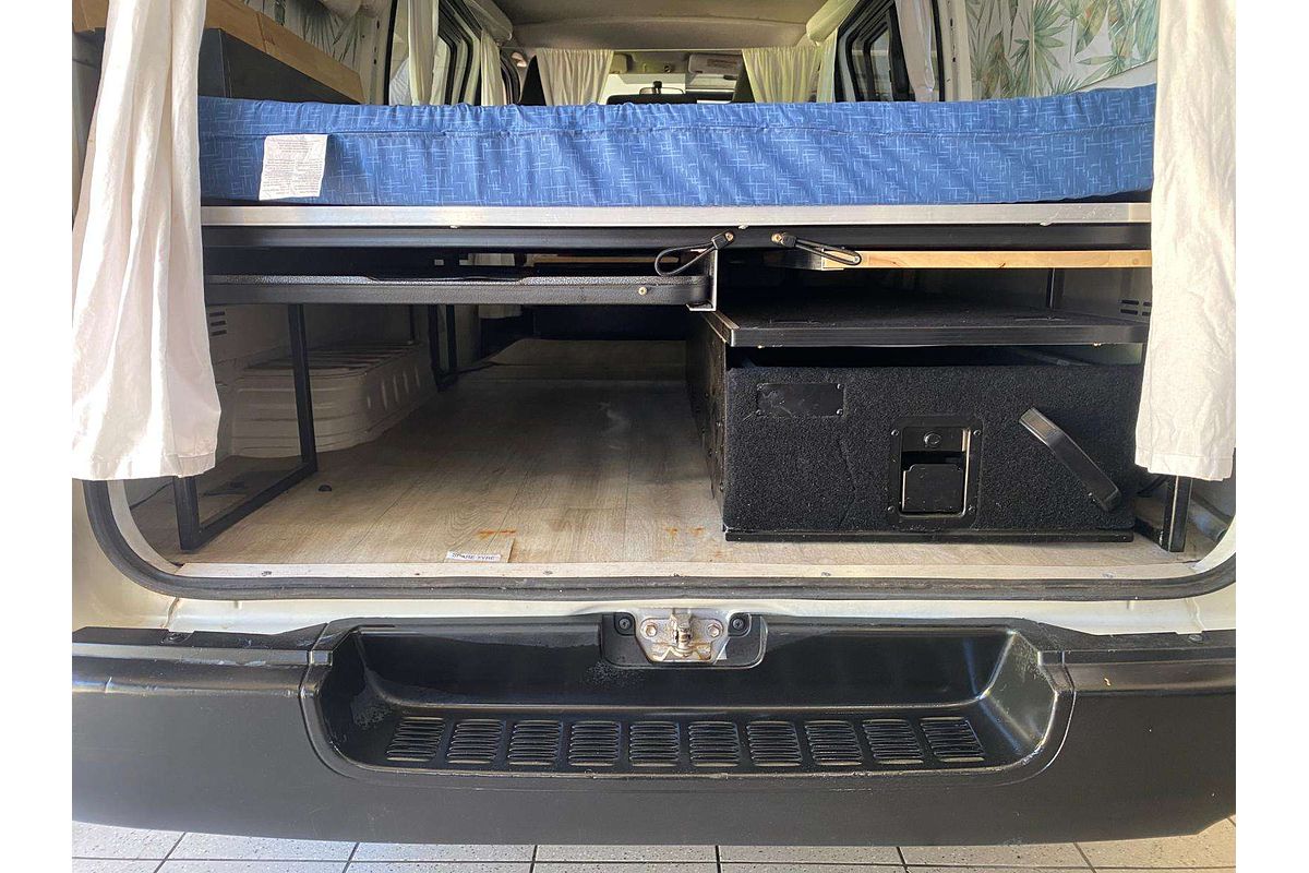 HIACE GDH300R LWB 3.0L DT4 TURBO CDI 6 SP AUTO SEQUENTIAL 5D VAN 