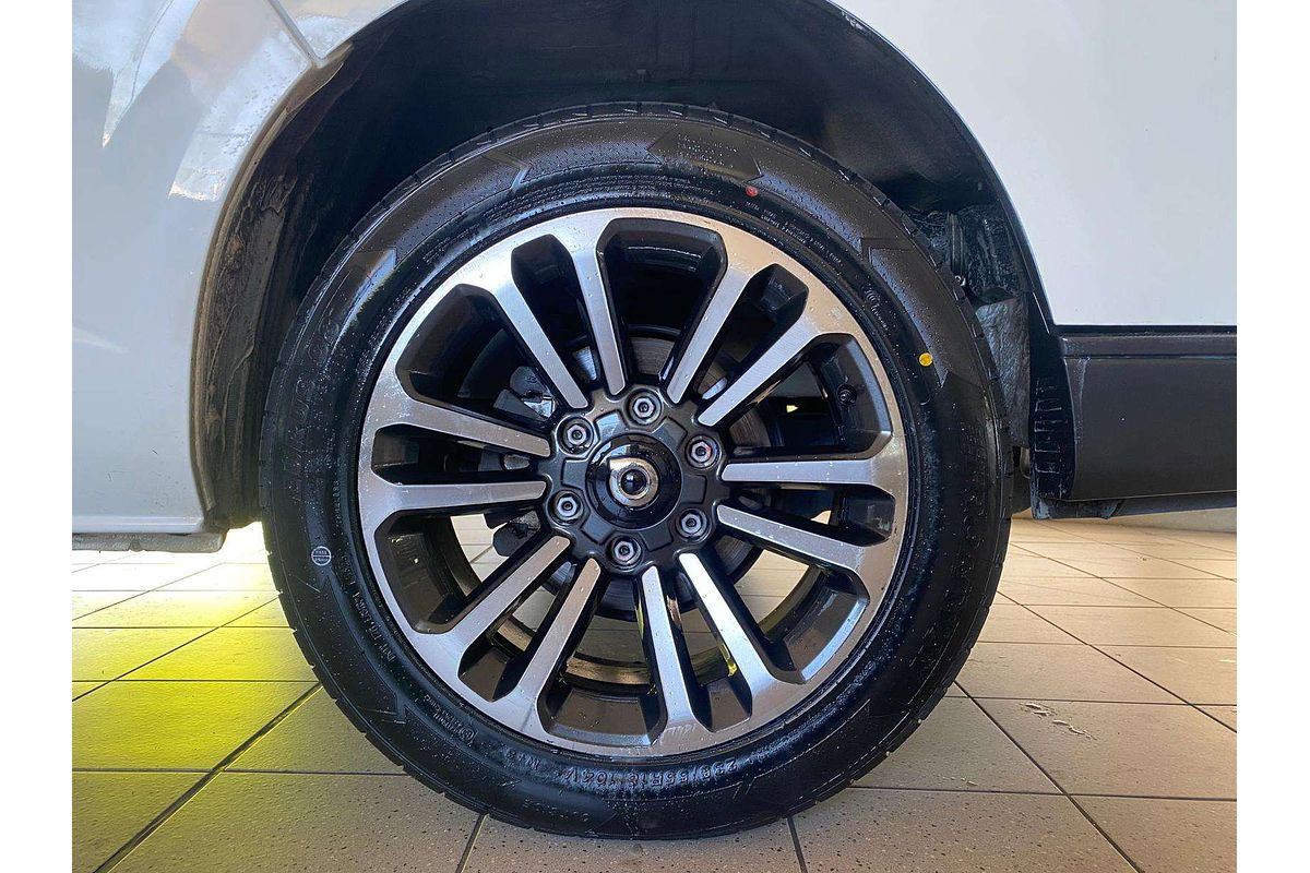 HIACE GDH300R LWB 3.0L DT4 TURBO CDI 6 SP AUTO SEQUENTIAL 5D VAN 