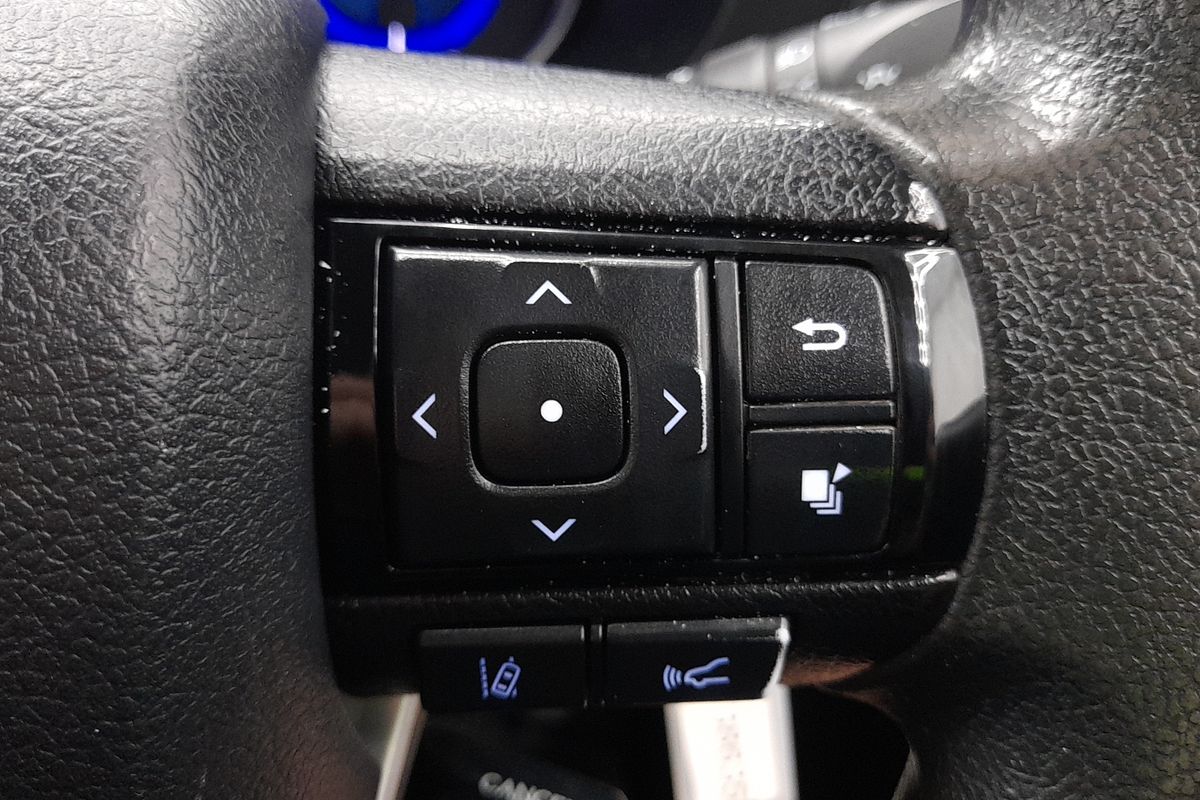 2020 Toyota Hilux SR GUN126R 4X4