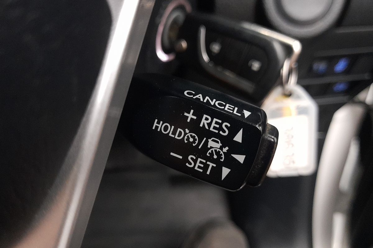 2020 Toyota Hilux SR GUN126R 4X4