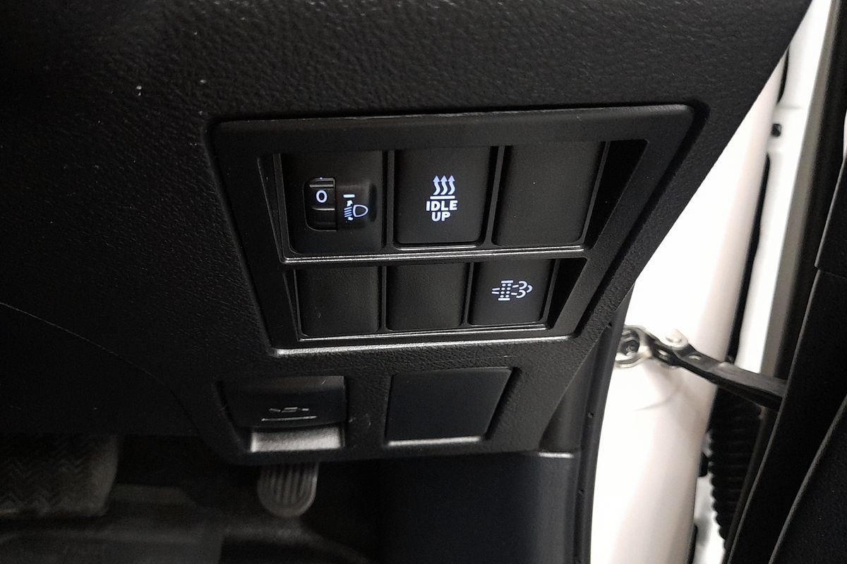 2020 Toyota Hilux SR GUN126R 4X4