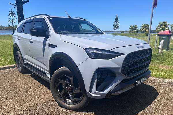 2025 Isuzu MU-X X-TERRAIN