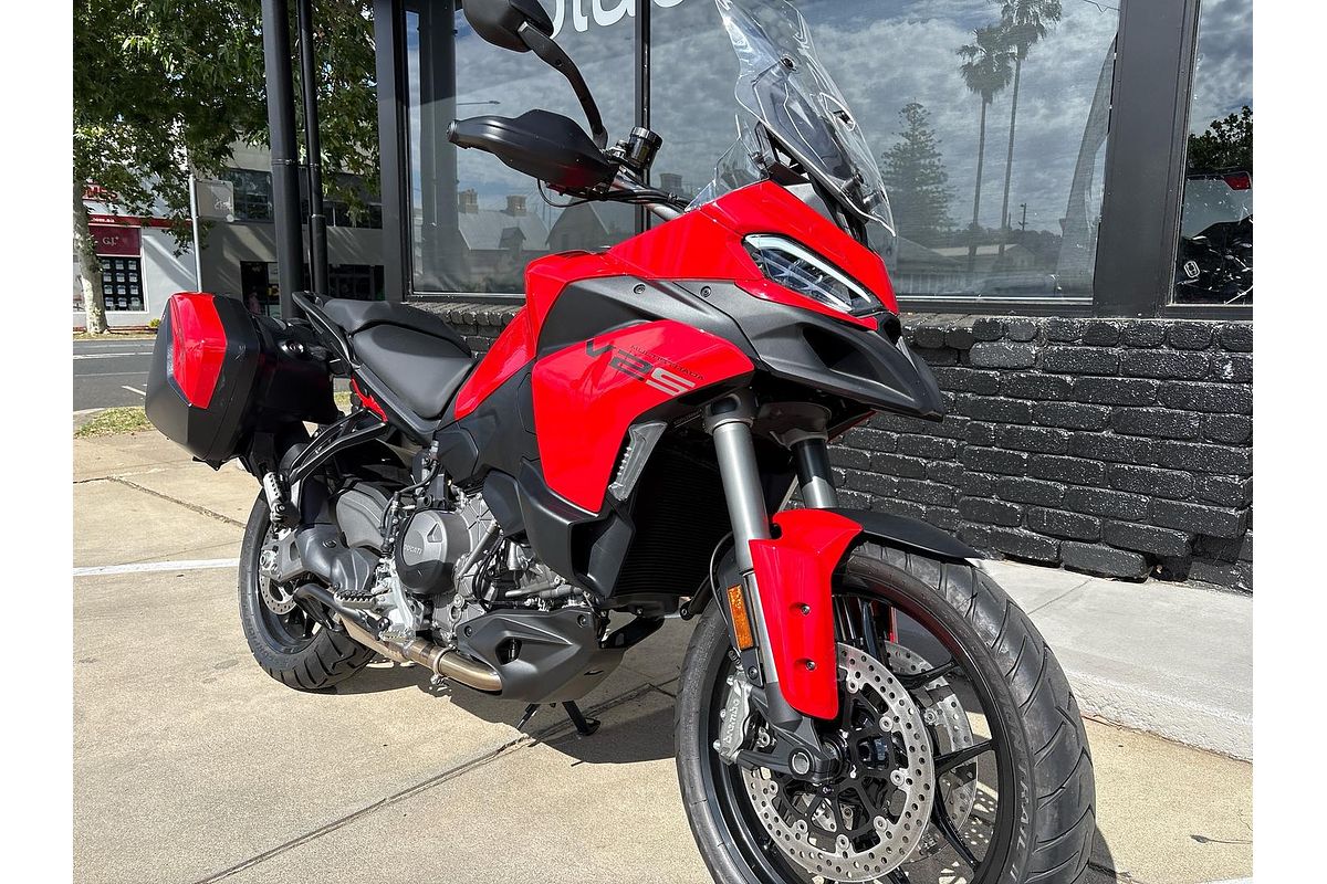 2025 Ducati Multistrada V2 S Multistrada