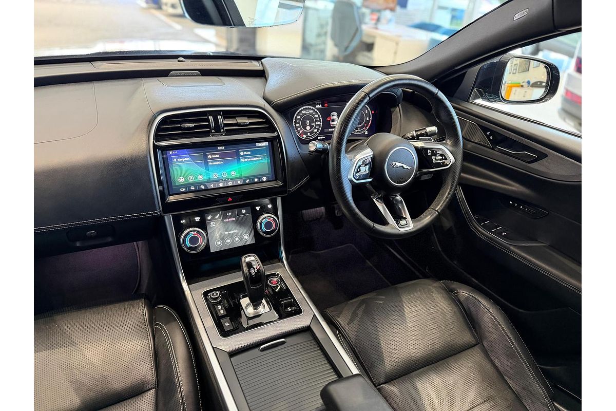 2020 Jaguar XE P300 R-Dynamic HSE X760