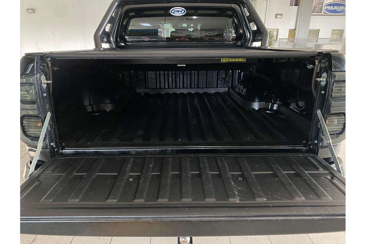 HILUX GUN126R MY19 RUGGED X (4x4) 2.8L DT4 DIESEL TURBO F/INJ 6 SP AUTOMATIC DOUBLE CAB P/UP 