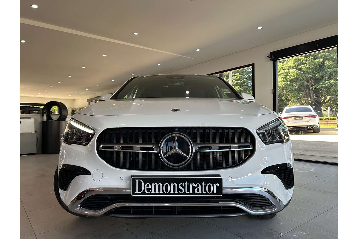 2025 Mercedes-Benz GLA-Class GLA250 e with EQ hybrid technology H247