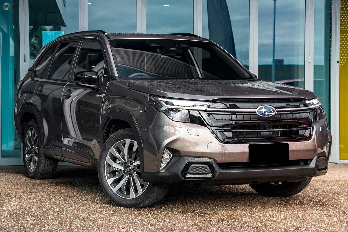 2025 Subaru Forester Hybrid Touring S6