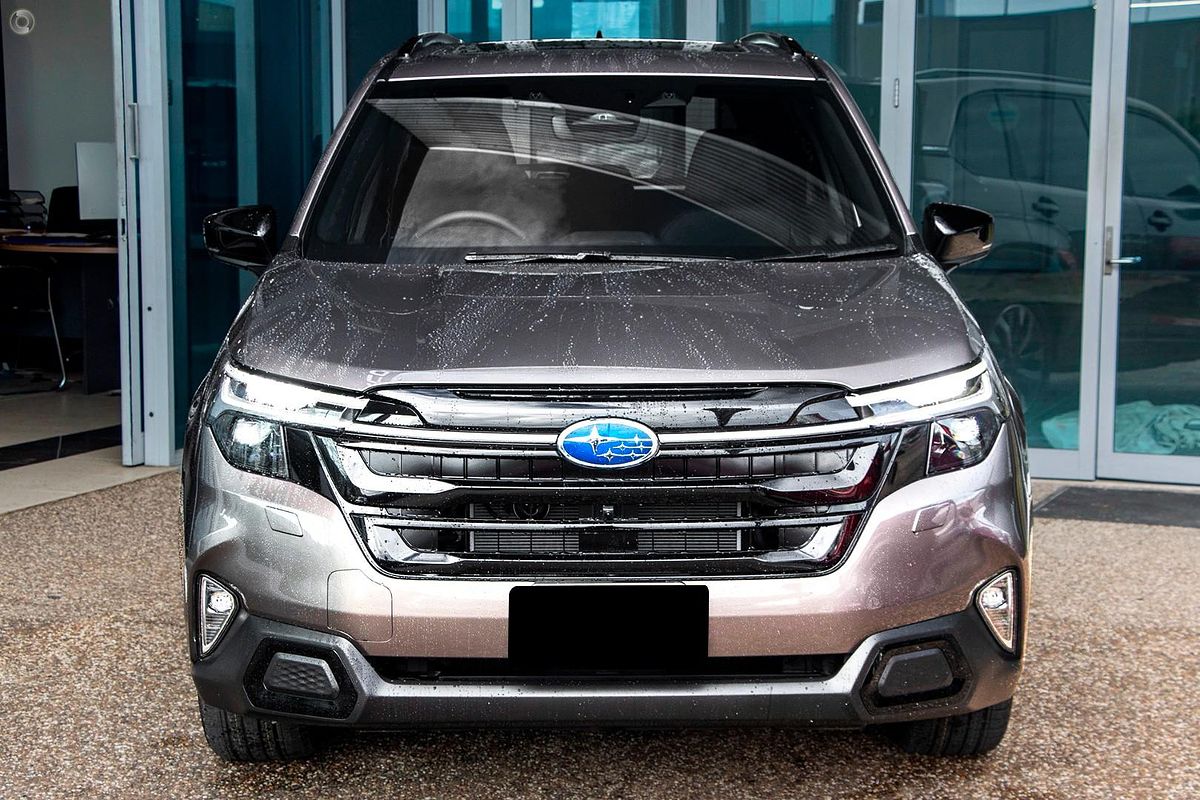 2025 Subaru Forester Hybrid Touring S6