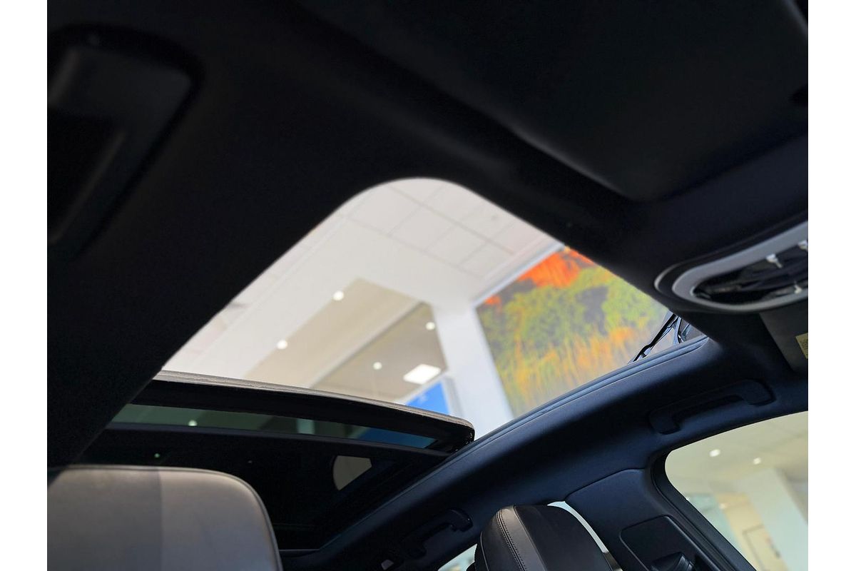 2015 Porsche Macan S 95B