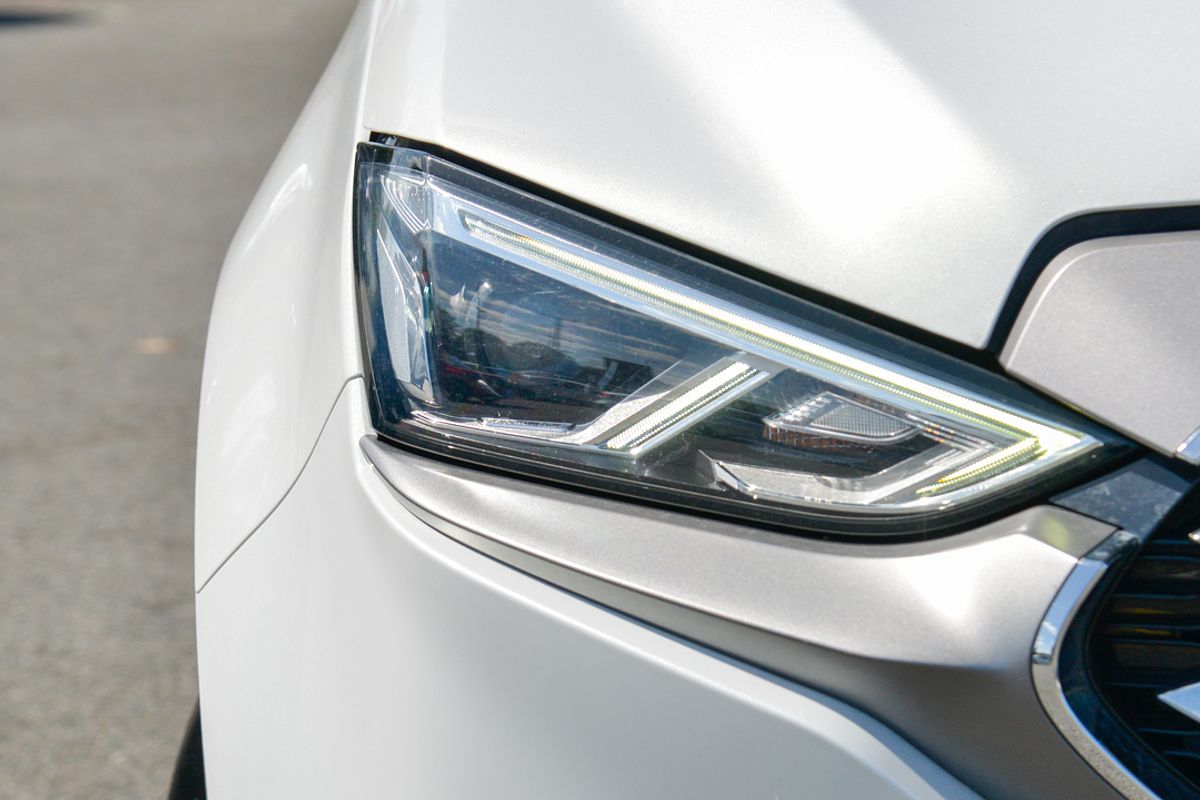 2022 Isuzu MU-X LS-T