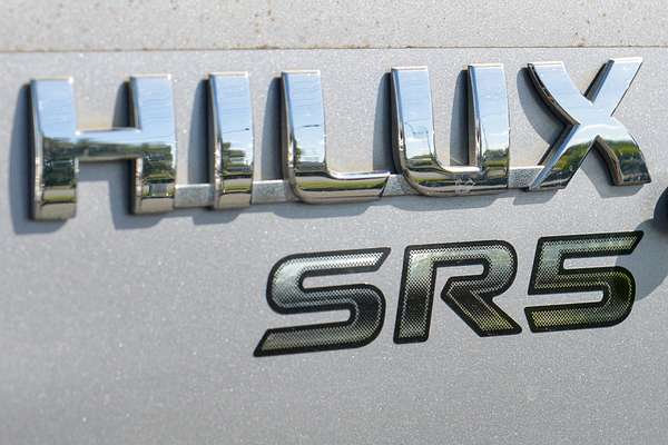 2015 Toyota Hilux SR5 KUN26R 4X4 thumb-19