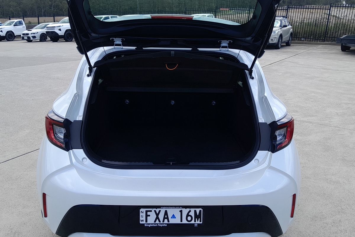 2023 Toyota Corolla Ascent Sport Hybrid ZWE219R