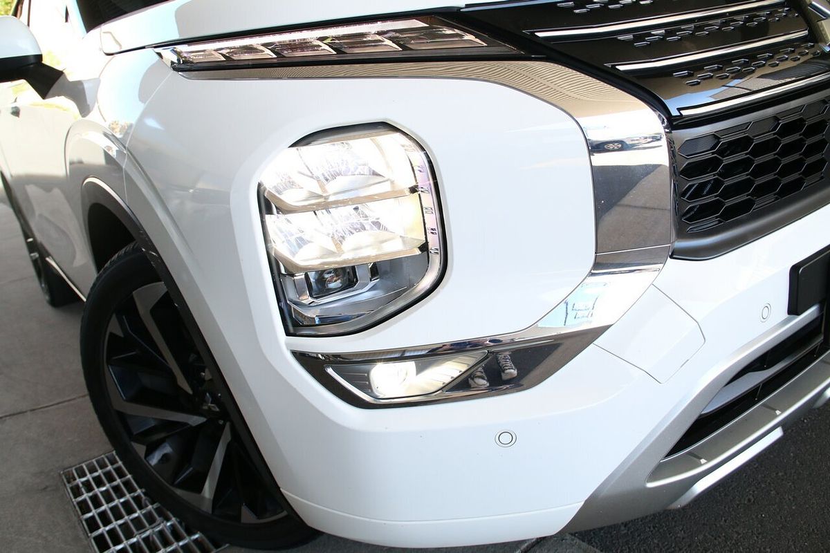 2022 Mitsubishi Outlander Exceed ZM