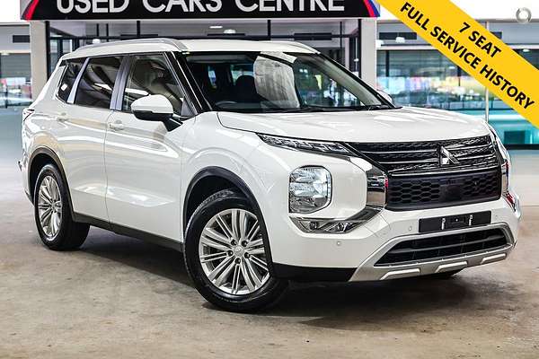 2024 Mitsubishi Outlander LS ZM