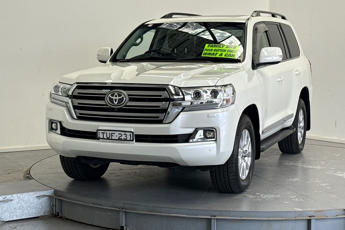 2016 Toyota Landcruiser Sahara VDJ200R
