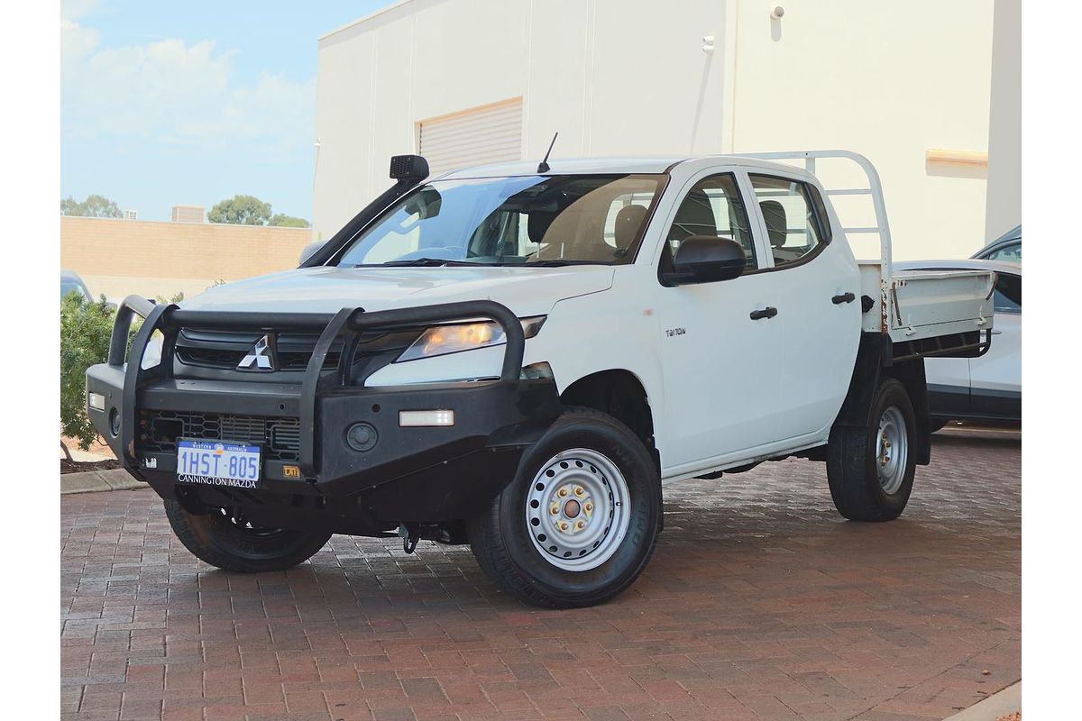 2022 Mitsubishi Triton GLX MR 4X4