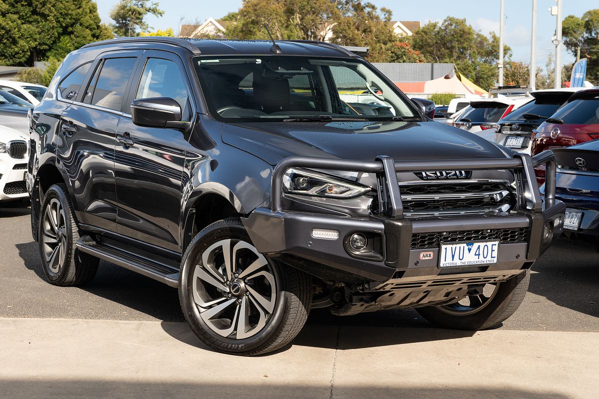 2022 Isuzu MU-X LS-T