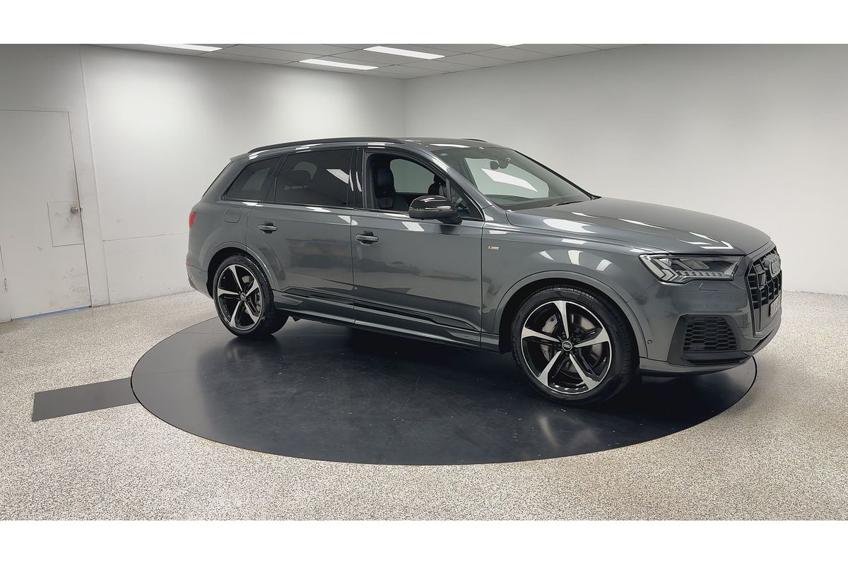 2020 Audi Q7 50 TDI S line 4M