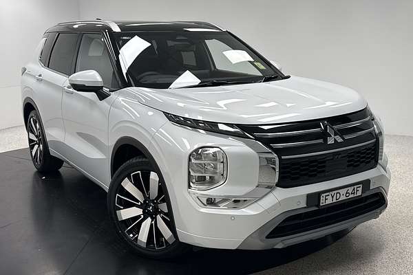 2025 Mitsubishi Outlander Exceed Tourer ZM