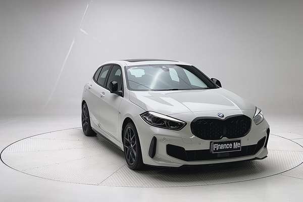 2023 BMW 1 Series M135i xDrive F40 thumb-4