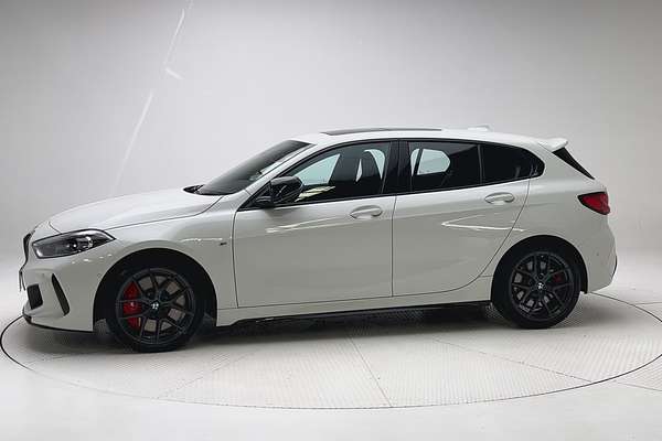2023 BMW 1 Series M135i xDrive F40 thumb-6