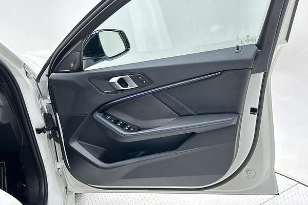 2023 BMW 1 Series M135i xDrive F40 thumb-18