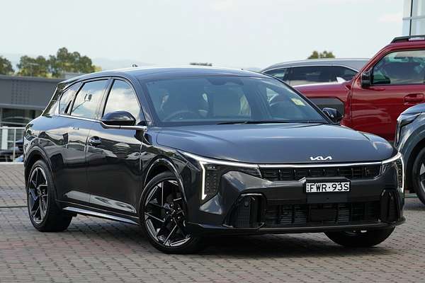 2025 Kia K4 GT-Line CL4m