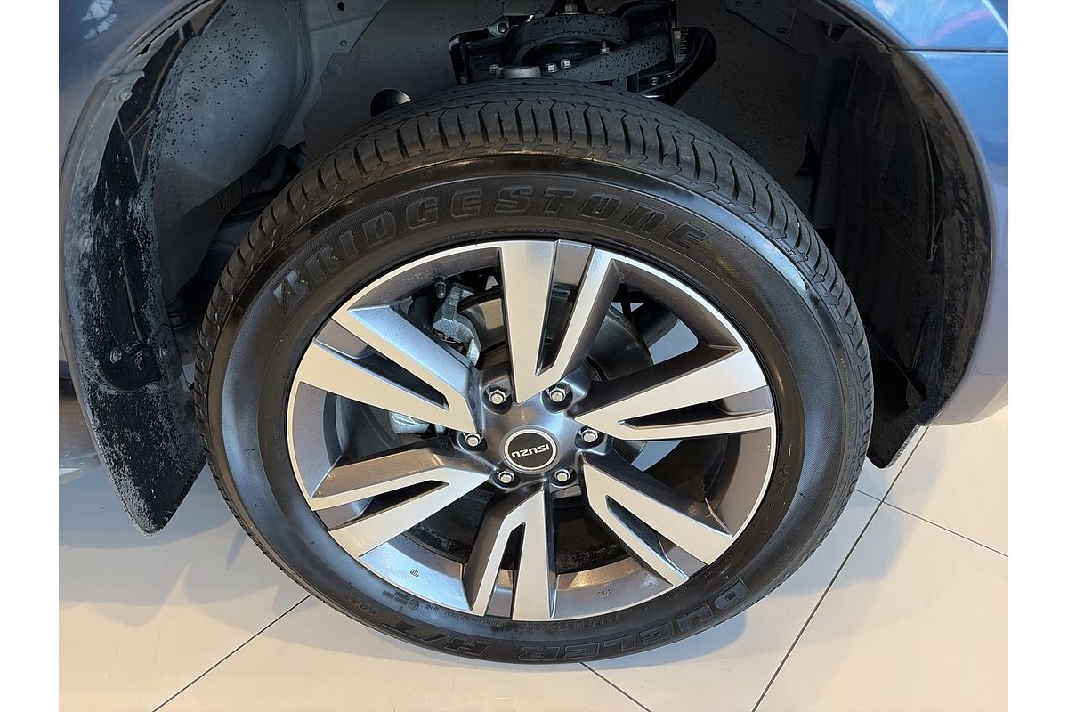 2023 Isuzu MU-X LS-T