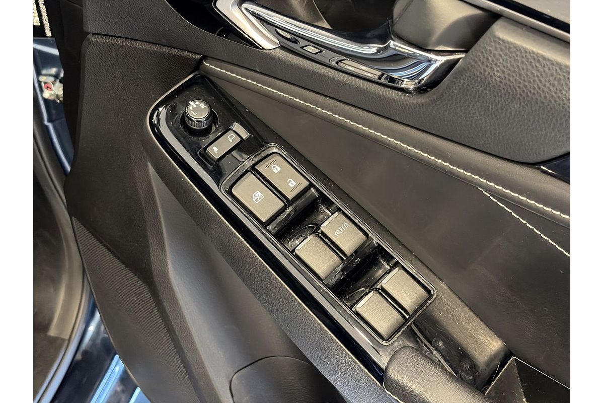 2023 Isuzu MU-X LS-T