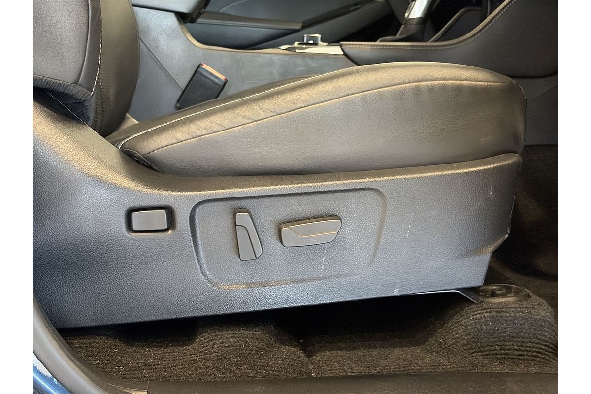 2023 Isuzu MU-X LS-T